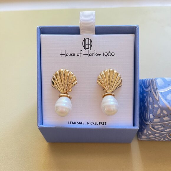 New House of Harlow 1960 Earrings Gold Shell Pearl Dangle Pierced NWT - Picture 1 of 3